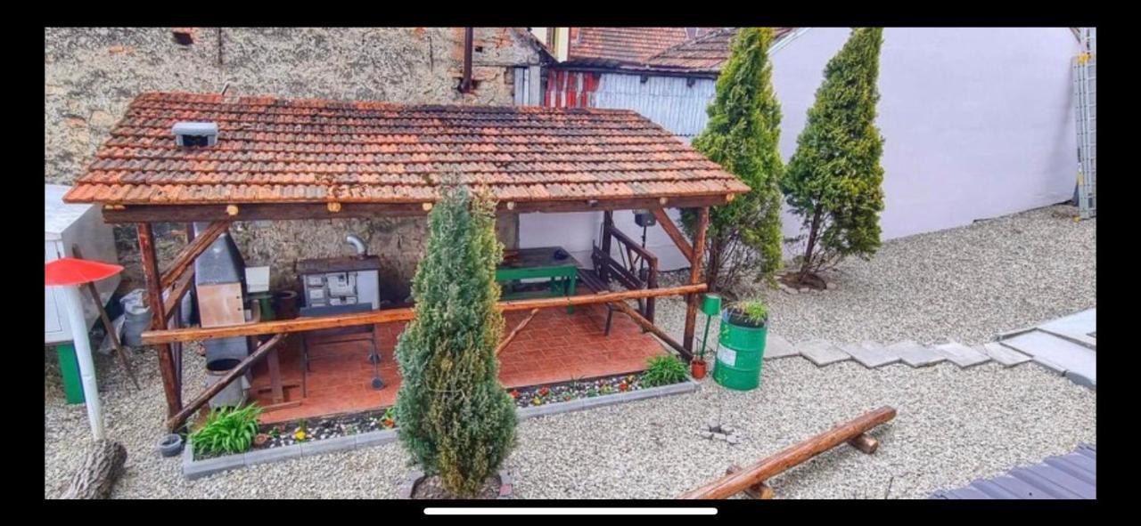 La Nuc O Camera Săcele Exteriör bild